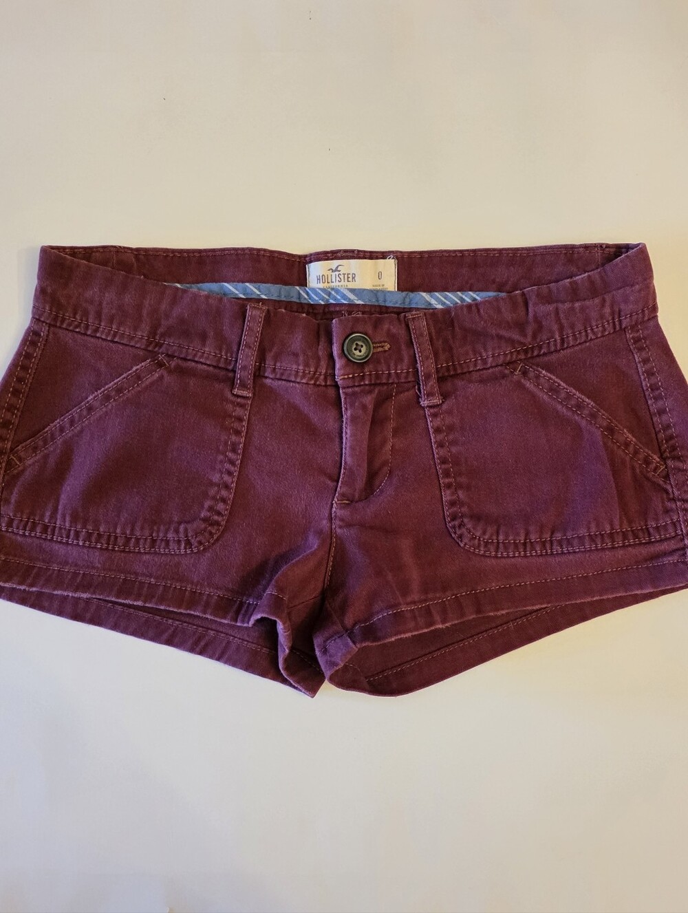 Hollister Social Stretch Shorty Shorts 0 Lowrise Burgundy Denim Y2K Style EUC